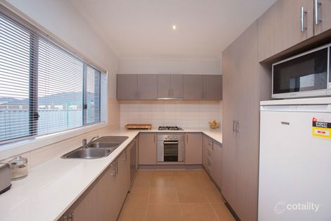 Property photo of 3/23 Tenerrife Crescent Point Cook VIC 3030