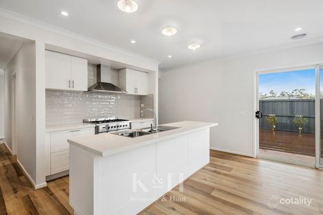 Property photo of 45 Oakwood Close Gisborne VIC 3437