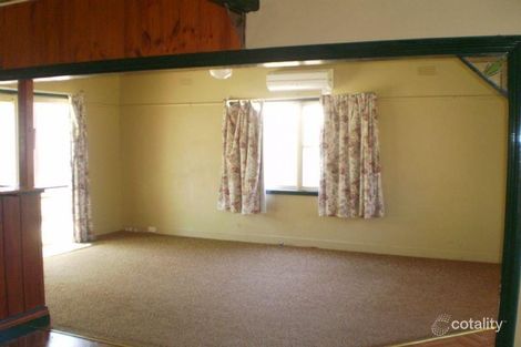 Property photo of 12 Hamilton Street Peterborough VIC 3270