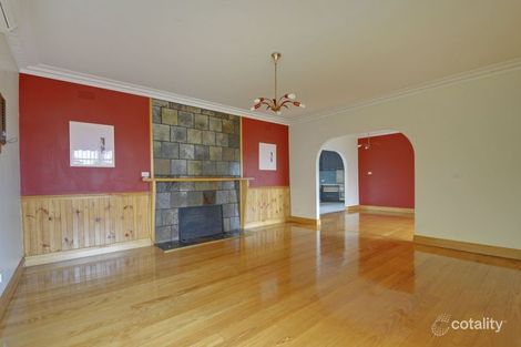 Property photo of 19 Heather Grove Newborough VIC 3825