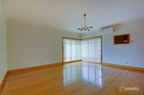 Property photo of 19 Heather Grove Newborough VIC 3825