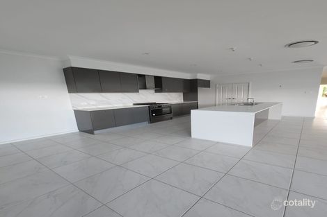 Property photo of 5 Santarosa Street Colebee NSW 2761