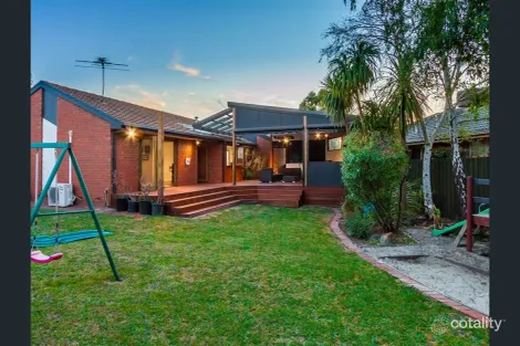 Property photo of 9 Rayner Close Rowville VIC 3178