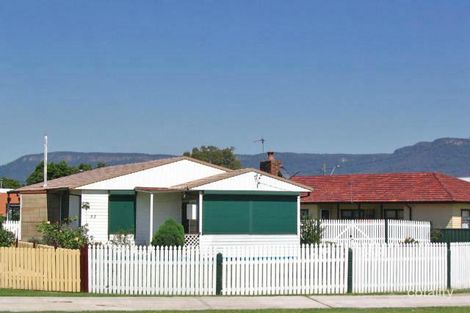 53 Barellan Ave, Dapto, NSW 2530