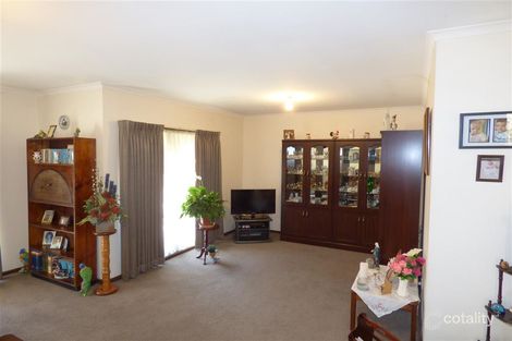 Property photo of 12 Young Street Horsham VIC 3400