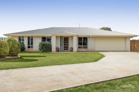 32 Phipps Dr, Meringandan West, QLD 4352