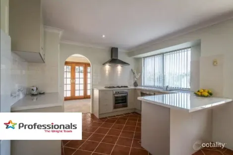 Property photo of 2 Hillside Close Edgewater WA 6027