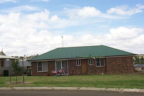 4 Belmond Ct, Glenvale, QLD 4350