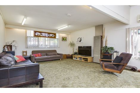 Property photo of 25 Kananook Avenue Seaford VIC 3198