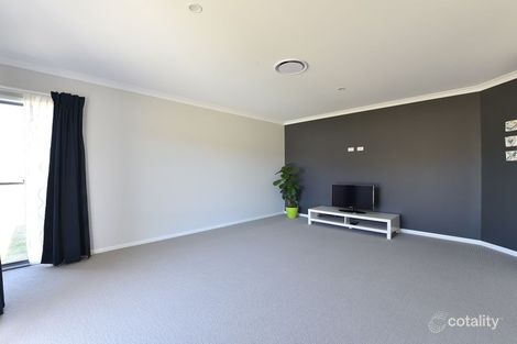 Property photo of 2 Regent Court Regency Downs QLD 4341