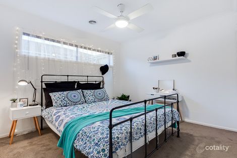 Property photo of 10 Oldbury Grange Tarneit VIC 3029