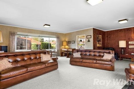 Property photo of 12 Kinnoull Grove Glen Waverley VIC 3150