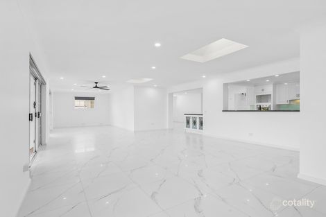 Property photo of 30 Conifer Crescent Broadbeach Waters QLD 4218