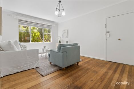 Property photo of 1/443 Warrigal Road Burwood VIC 3125