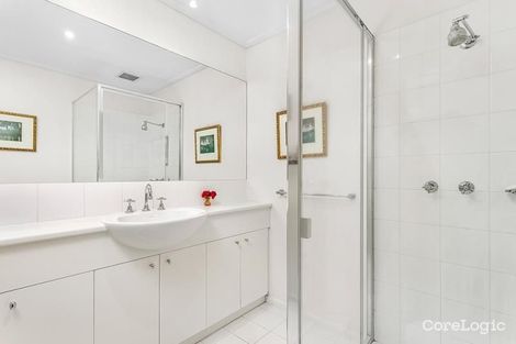 Property photo of 53/39 Esplanade East Port Melbourne VIC 3207