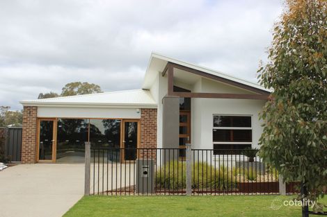 31 Swanson Bvd, Strathfieldsaye, VIC 3551