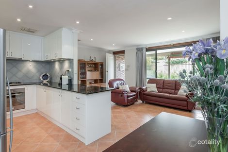 4 Cawarra Cres, Craigie, WA 6025