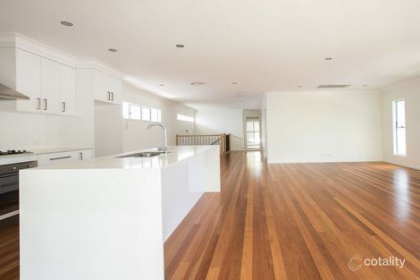 Property photo of 97 Ninth Avenue St Lucia QLD 4067