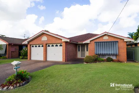 11 Northumberland Ave, Lemon Tree Passage, NSW 2319