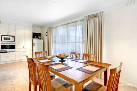 Property photo of 7 Curnola Avenue Doncaster VIC 3108
