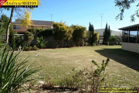 Property photo of 17 Fingleton Close Rouse Hill NSW 2155