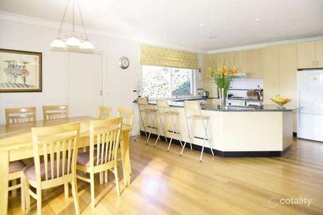 Property photo of 4 Holt Court Mordialloc VIC 3195