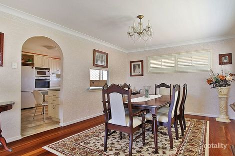 Property photo of 18 Buttercup Street Mansfield QLD 4122
