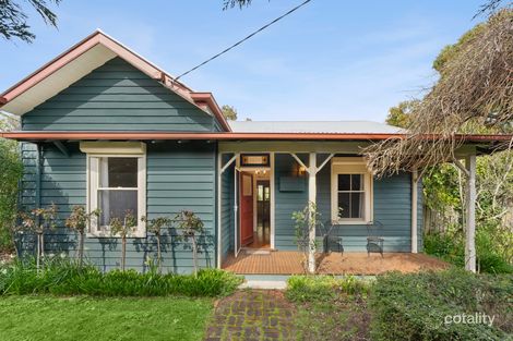 14 STURT ST, KYNETON, VIC 3444