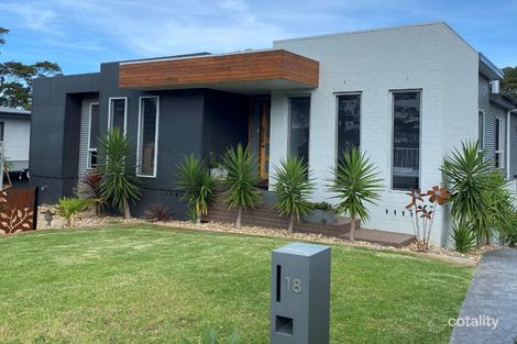 18 Bunderra Cct, Malua Bay, NSW 2536