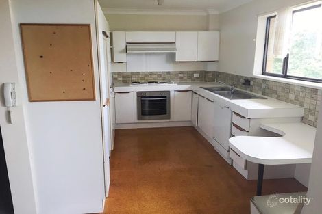 Property photo of 11/116 Clarence Road Indooroopilly QLD 4068