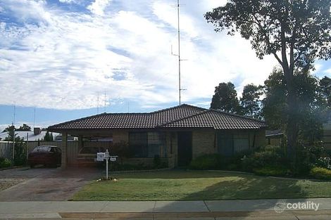 16 Woodley Rd, Glen Iris, WA 6230