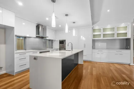 Property photo of 70 Welwyn Avenue Salter Point WA 6152