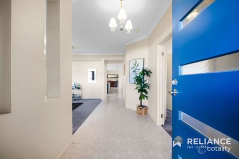 Property photo of 2 Balfour Close Point Cook VIC 3030