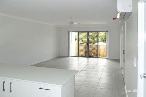 Property photo of 2/33 Davey Drive Woombye QLD 4559