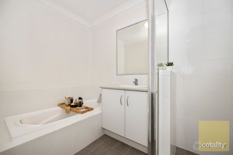 Property photo of 40 Malleefowl Way Alkimos WA 6038