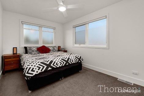 Property photo of 20 Oakleigh Crescent Ormond VIC 3204