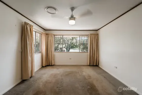 Property photo of 49 Barrymount Crescent Mount Lofty QLD 4350