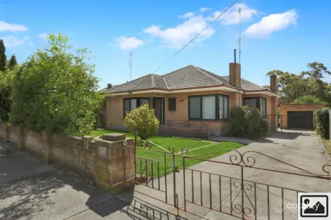 69a Chamberlain Rd, Newborough, VIC 3825