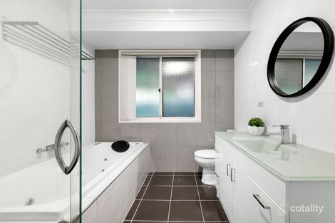 Property photo of 52 Haredale Street Ambarvale NSW 2560