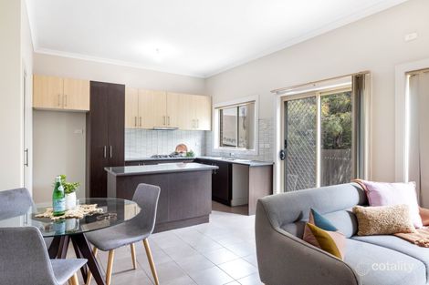 Property photo of 2/15 Bicentennial Crescent Meadow Heights VIC 3048