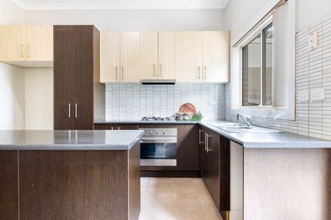 Property photo of 2/15 Bicentennial Crescent Meadow Heights VIC 3048