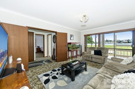 Property photo of 20 Wharf Crescent Stockton NSW 2295