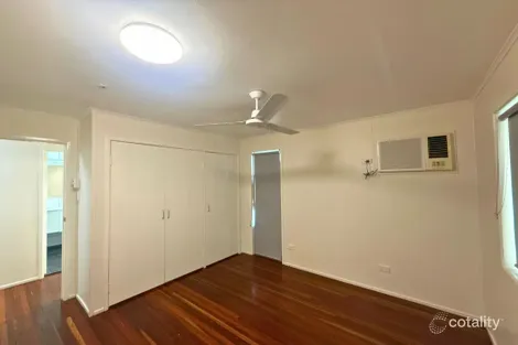 Property photo of 12 Brock Crescent Dysart QLD 4745