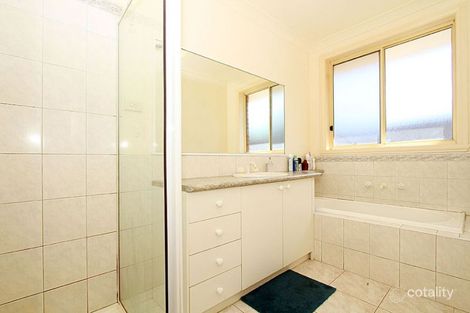 Property photo of 3/24 Glasgow Avenue Reservoir VIC 3073