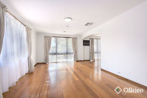 Property photo of 7 Nyora Close Frankston VIC 3199