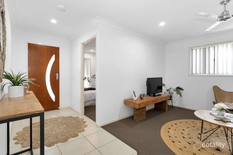 Property photo of 6 Cable Court Blacks Beach QLD 4740
