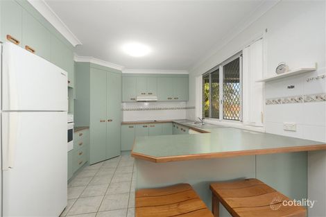 Property photo of 2 Cathben Court Wynnum West QLD 4178