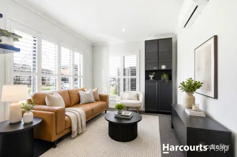 Property photo of 18 Boysenberry Close Clyde North VIC 3978