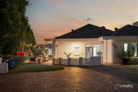 Property photo of 32 Pleasant Way Blakehurst NSW 2221