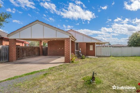 6 Belinda Cl, Kurunjang, VIC 3337